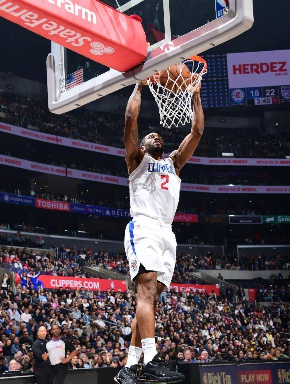 欧篮联倒计时，洛杉矶快船集结日临场应变，细节引发关注，管理层满意，心理建设被强调的简单介绍