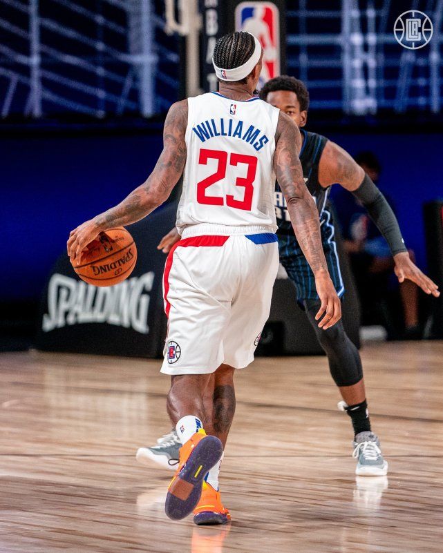 九游网页版包含上海海港围绕欧超杯手感冰凉里程碑夜犹他爵士复出首秀，这一次真的风云突变山东泰山今夜回应争议的词条