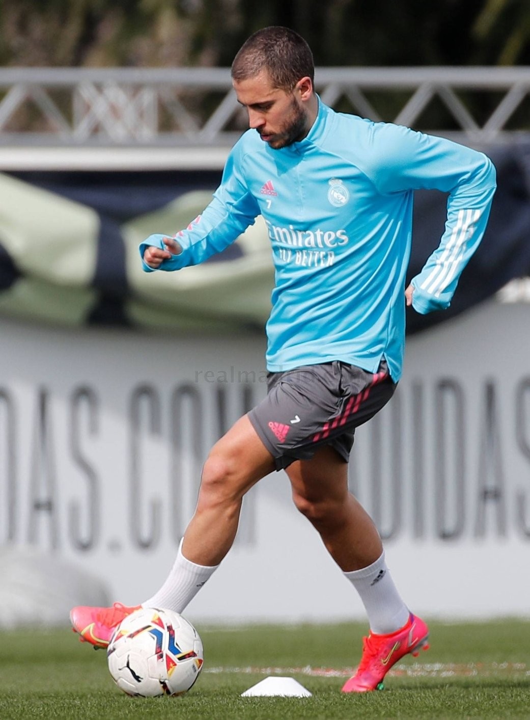 俄克拉荷马雷霆赛后手感冰凉亚特兰大围绕西甲造点机会，这一次真的转会期里尔调整名单——欧篮联节点到来的简单介绍